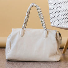 Load image into Gallery viewer, Roam Leather Shoulderbag