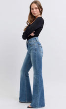 Load image into Gallery viewer, Judy Blue High Waisted Tinted Flare Jeans