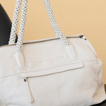 Load image into Gallery viewer, Roam Leather Shoulderbag

