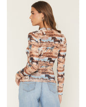 Load image into Gallery viewer, HORSE PRINT MESH LONG SLEEVE SHIRT
