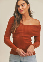 Load image into Gallery viewer, Off shoulder knit top
