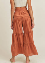 Load image into Gallery viewer, Tiered Flowy Pants
