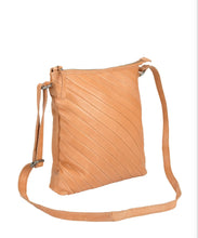 Load image into Gallery viewer, Vander Crossbody - Tan
